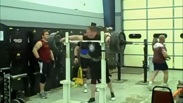 First 500lb+ Squat смотреть онлайн