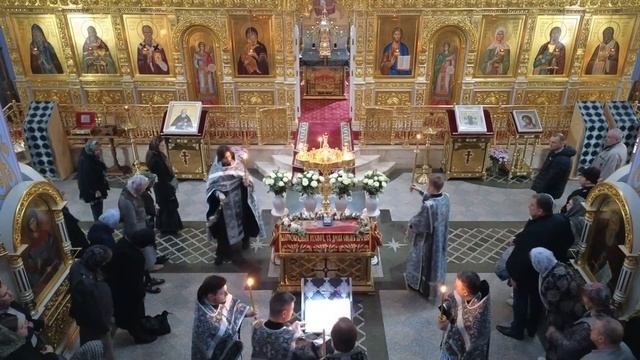 Утреня. Чин погребения. Великая Суббота (03.05.2024) смотреть онлайн
