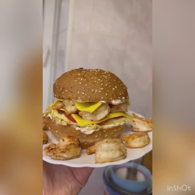 Лучший БУРГЕР С КРЕВЕТКАМИ! смотреть онлайн