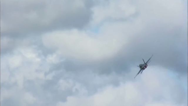 СОВЕТСКИХ ЛЁТЧИКОВ ПРЕСЛЕДОВАЛИ НЛО (но не атаковали) смотреть онлайн