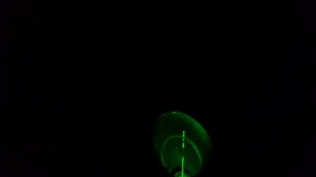 Humidifier steam reflecting green laser light in the dark #2 смотреть онлайн