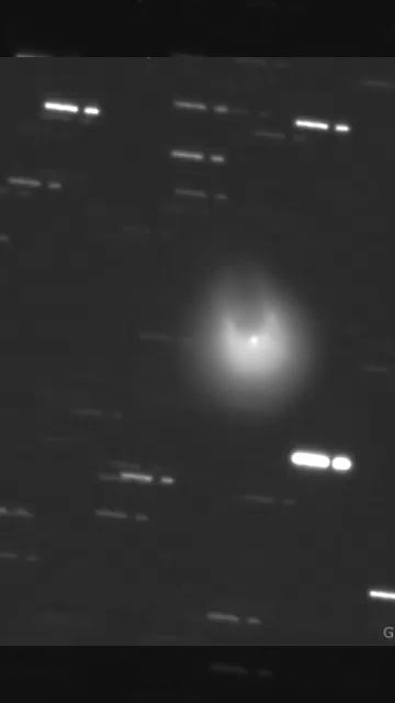 The exploding comet 12P/Pons–Brooks #shorts смотреть онлайн