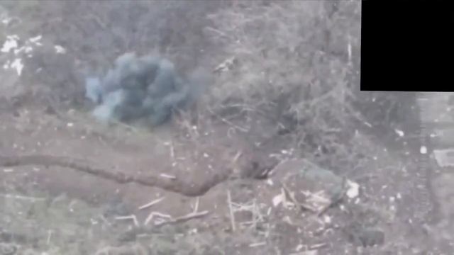 Российский штурмовик в одиночку отбил попытки врага вернуть утерянные позиции