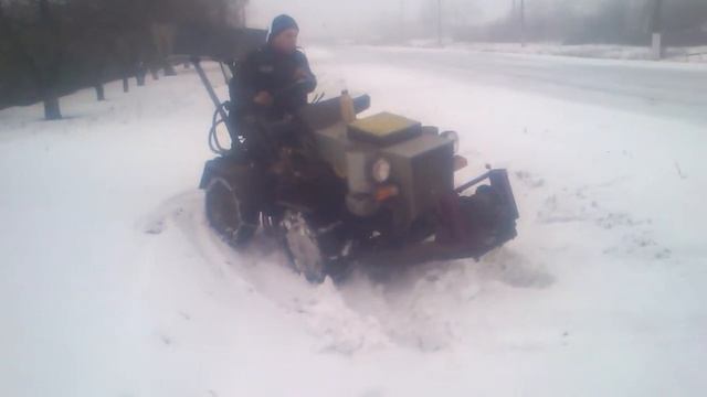 МТ с двумя карбьраторами К68. смотреть онлайн