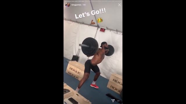 LeBron James Working Out смотреть онлайн