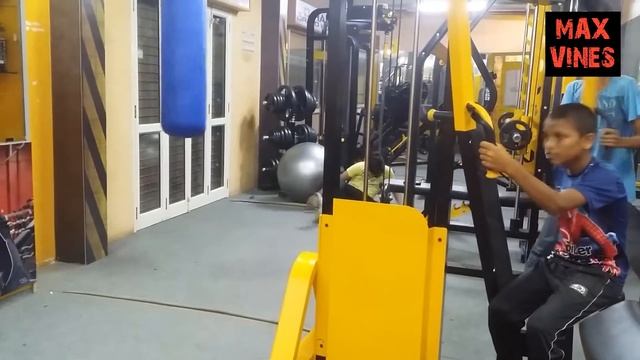 INDIANS vs FOREIGNERS IN THE GYM |FIT PLANET GYM | MAX VINES | смотреть онлайн