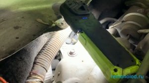 Ниссан Жук, чиним трубку кондиционера. Nissan JUKE, дырявая трубка кондиционера.