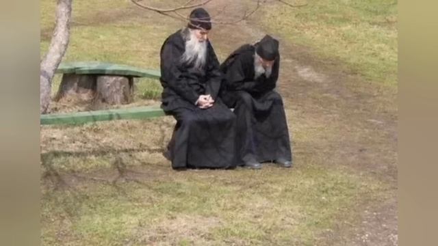ОН УСЛЫШАЛ ЕЕ СТРАШНЫЙ И ТРЕСКУЧИЙ ГОЛОС.."СШЕЙ МНЕ САПОГИ"..ДИАКОН И СМЕРТЬ ч.1