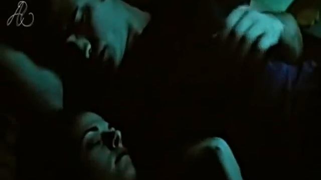 Stmívání[TWILIGHT]Bella a Edward-Stripped смотреть онлайн