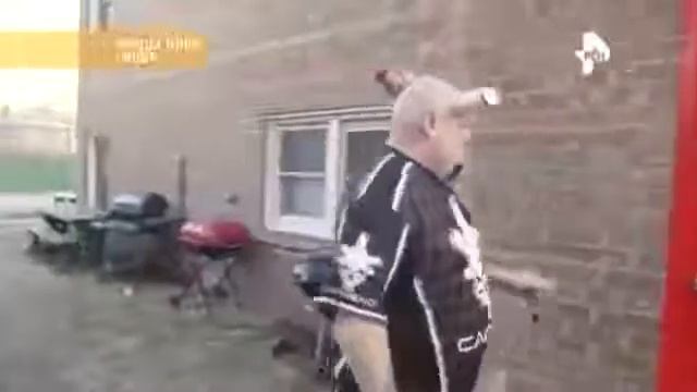 День сенсационных материалов Уроды тоже люди! ( 04 .01 .2017)YouTube 360p смотреть онлайн