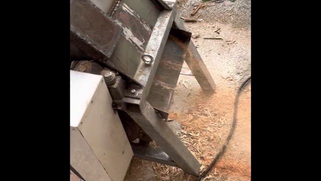 Cippatrice artigianale per pellet смотреть онлайн