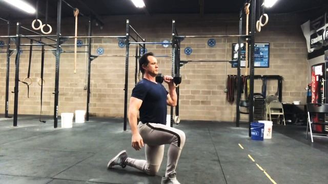 Half Kneeling One Arm DB Press смотреть онлайн