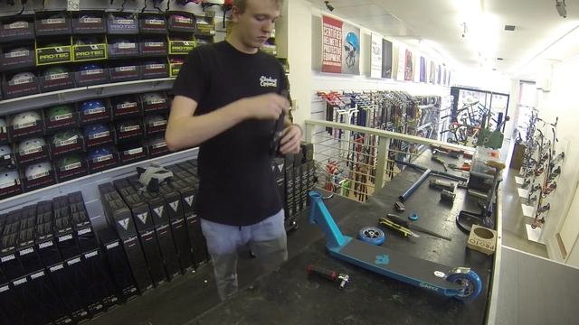 SCOOTER HUT MELBOURNE CUSTOM BUILD - APEX "NEPTUNE" смотреть онлайн