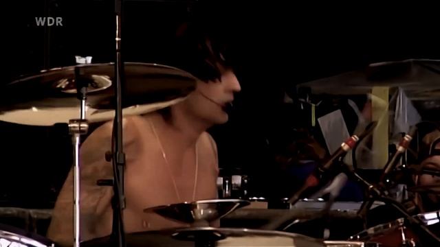 Motley Crue - Live Wire (Rock Am Ring 2005) - [Remastered to FullHD] смотреть онлайн