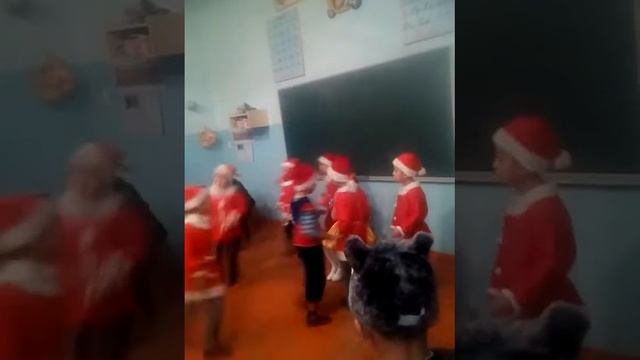 Как дети танцуют в Кыргызстане