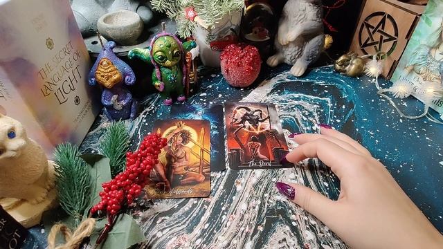 Гадание мини "Годовой расклад" на 2023год. смотреть онлайн