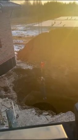 Сажаем «горшки» для клиентов  #жилойкварталказань #домавказани #строительство #купитьдомвказани #