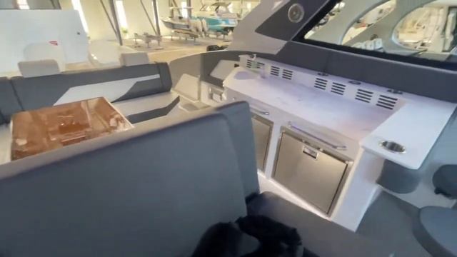 Cruisers Yachts 42 GLS 2022 Mercury 600’s Michael Ehrlich MarineMax смотреть онлайн