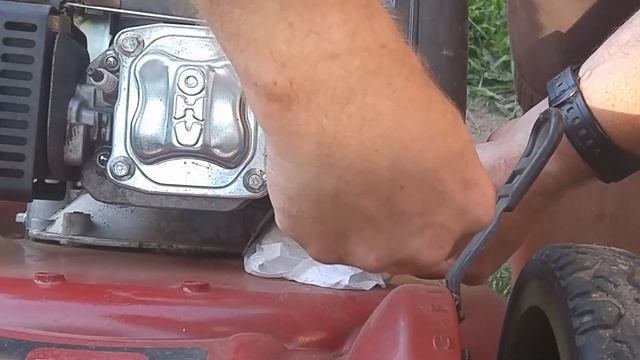 Toro SR4 Super Recycler lawn mower, engine surging issue repaired. смотреть онлайн