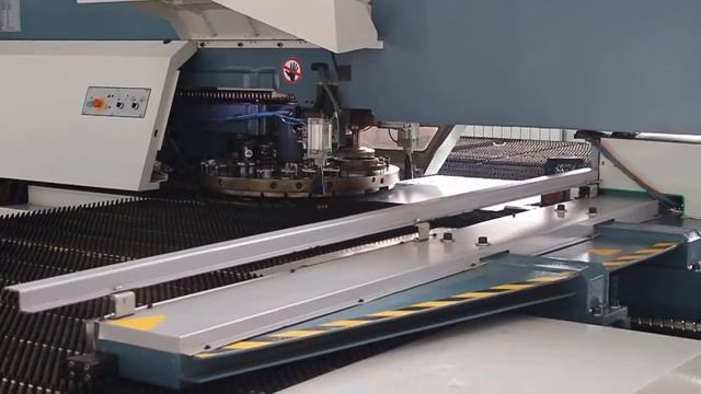 Пример работы координантно-пробивного пресса DURMA TPL 63