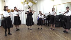 Ансамбль скрипачей "Романтики". Л.Шукайло, "Карусель".