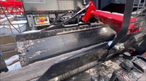 Palax C900.2 Pro klapikoneella puiden tekoa. Ekana 4 osaisella terällä ja sitten 8 osaisella teräll