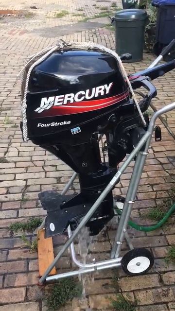 Mercury 9.9 starts on first pull! смотреть онлайн