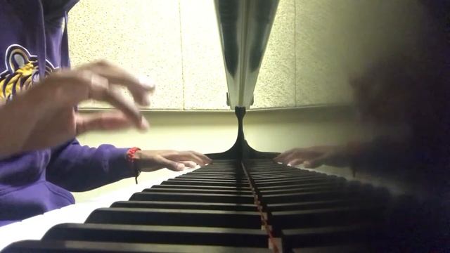 Versace on the Floor by Bruno Mars (piano intro) смотреть онлайн