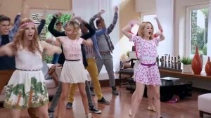 Клип из сериала "Виолетта" - En gira