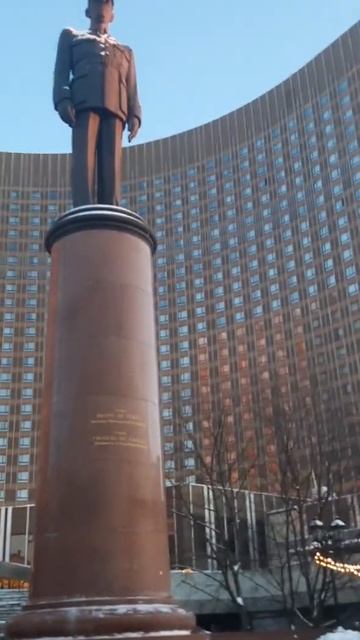 #ГОСТИНИЦА #КОСМОС #МОСКВА #ВДНХ #ШАРЛЬ #ДЕ #ГОЛЛЬ # SHORTS смотреть онлайн