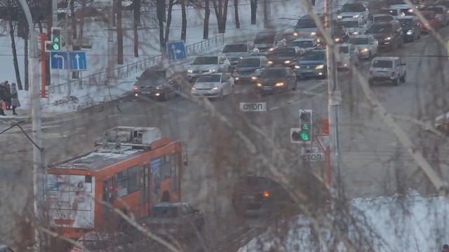 Золотой час. Перекресток Бр. Строителей - пр. Химиков
