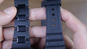 CASIO G-SHOCK MULTIBAND GW-B5600BC-1B VS GW-B5600-2