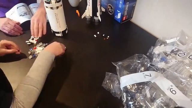 Lego Saturn V смотреть онлайн