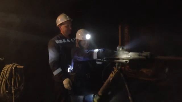 Первый раз попробовала буровую установку смотреть онлайн