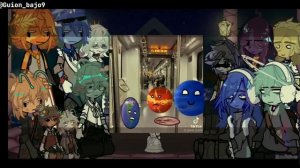 Solarballs React to Random Videos // Planets and Moons // 🇪🇸/🇺🇸/🇷🇺