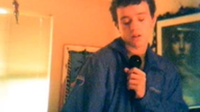 A 14-Year-Old MrTennek Butchers Queen's Greatest Hits for Eight Minutes Straight смотреть онлайн