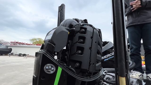 とんでもないエンジンだ！KISAKA MERCURY V8 SEA PROを徹底解剖！ смотреть онлайн