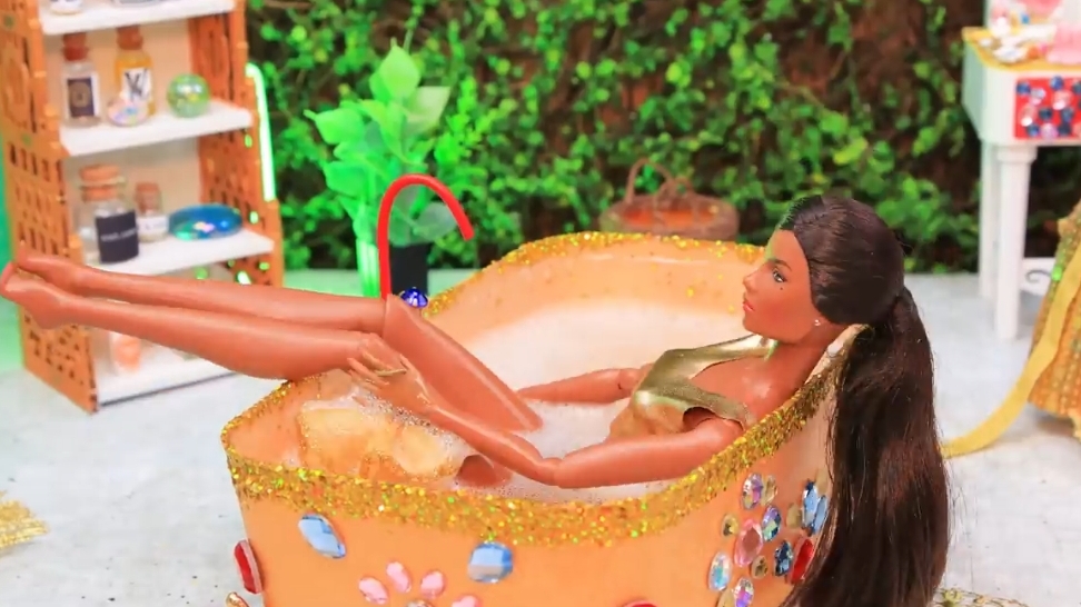 Богатая Барби и бедная Барби