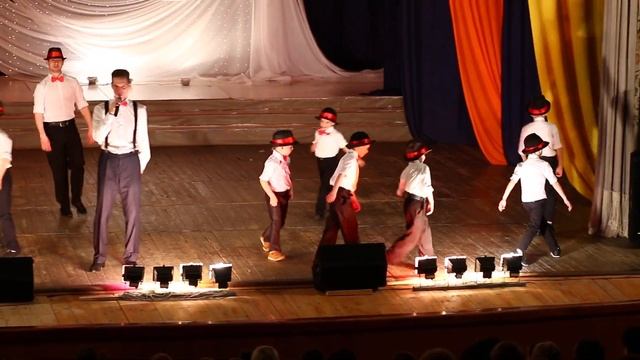 "Я поднимаю руки" - (вар. 1) ХК "Радость", отчетный концерт "Dance&Smile" смотреть онлайн