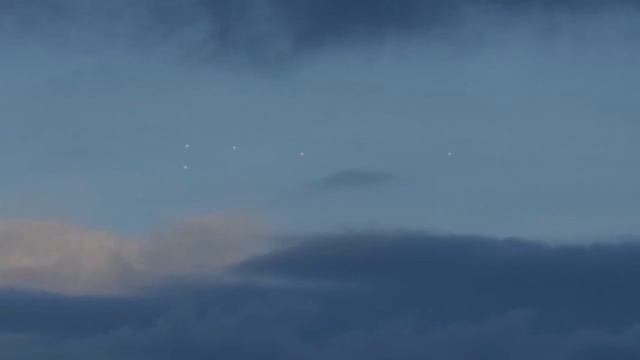 Неопознанные объекты в небе над Колумбией. смотреть онлайн