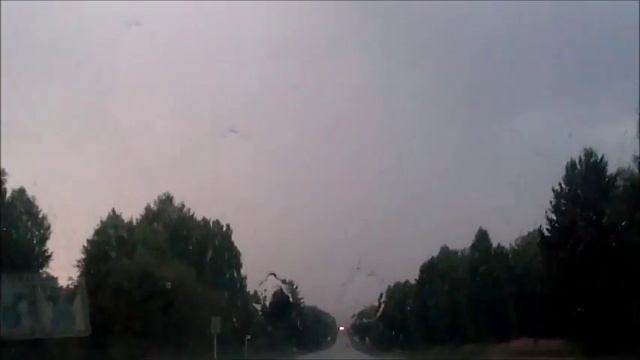 Полевской тракт. Ливень с грозой и молнией. 14.08.2016 г. смотреть онлайн