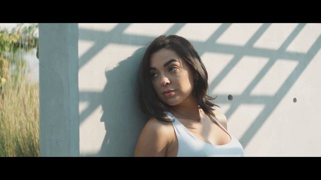 Cinematic Video Portrait Aranza Peña l Russian Lenses - Helios 44M-4, Mir 10A 28mm, Jupiter 9 85mm смотреть онлайн