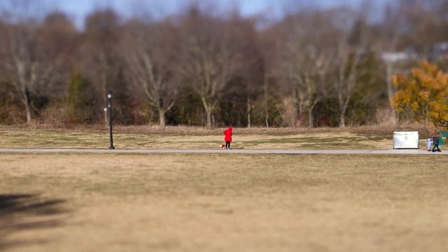 AstrHori RF 50mm f1.4 Tilt Shift - Miniature Your World? смотреть онлайн