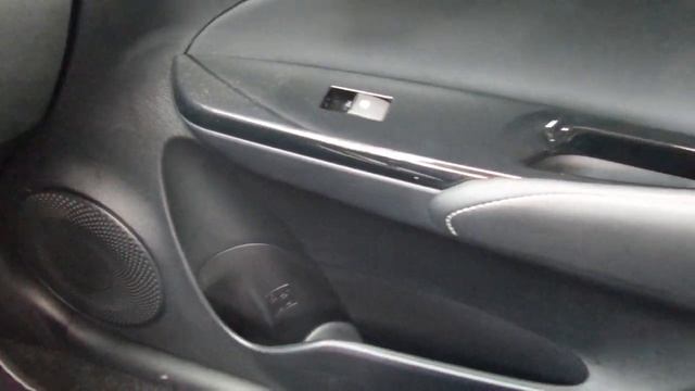 Toyota Yaris XLS sedã com JuvenalJorge смотреть онлайн