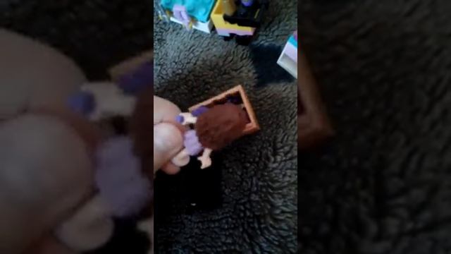 Ждала 2 часа резинку.. Строго не судить я первый раз снимаю.. смотреть онлайн