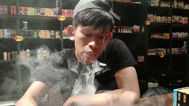 [#20 Vape Log] UWELL CROWN VS ALADDIN PRO ft. Oat Drips Freebase ( Malaysia )