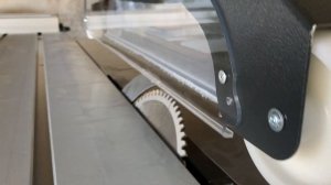 Scie a format Robland  Z500 X1 - Guide parallèle motorisé - Présentation - SARL CMO - #1 France