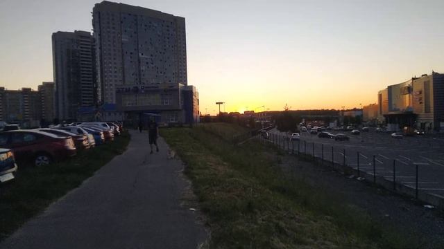 Неопознанный Объект на Небе смотреть онлайн