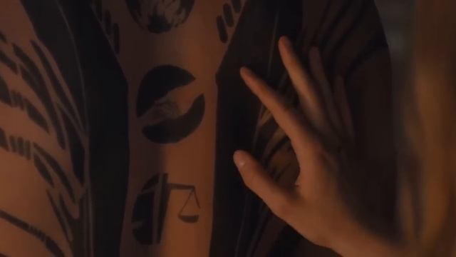 Divergente - Tris y Cuatro смотреть онлайн