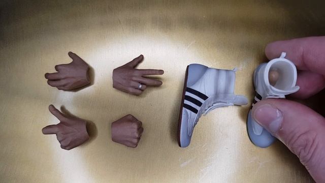 Freddie Mercury Wembley 1986 par Win. C studio unboxing & review смотреть онлайн